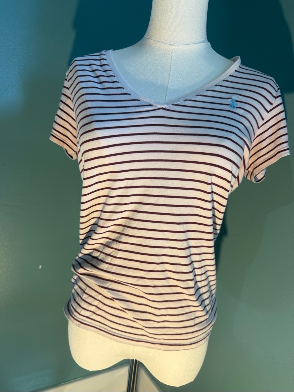 Polo Ralph Lauren Sport Off White & Mulberry Stripe V Neck T Shirt- Size Medium